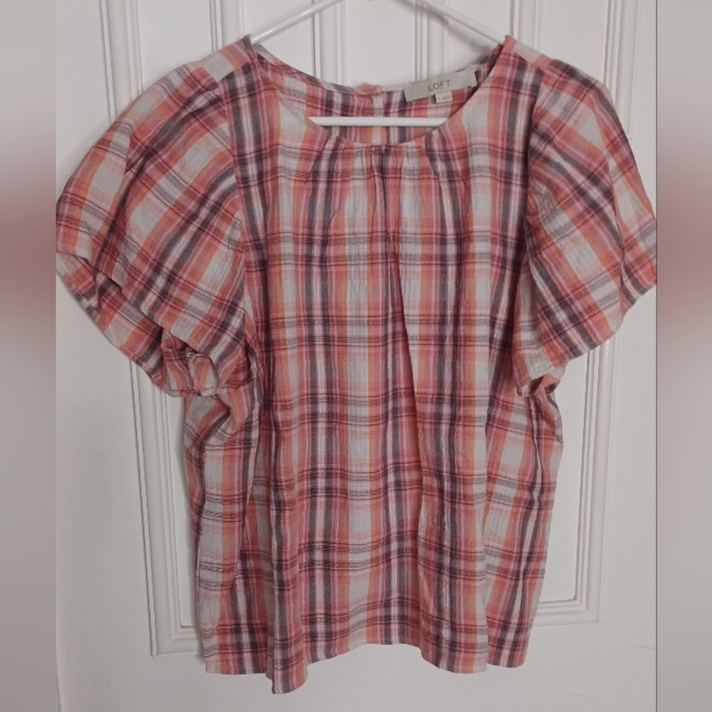 Loft Pink Plaid Button Back Short Sleeve Blouse Size Large + FREE 🎁 Gift